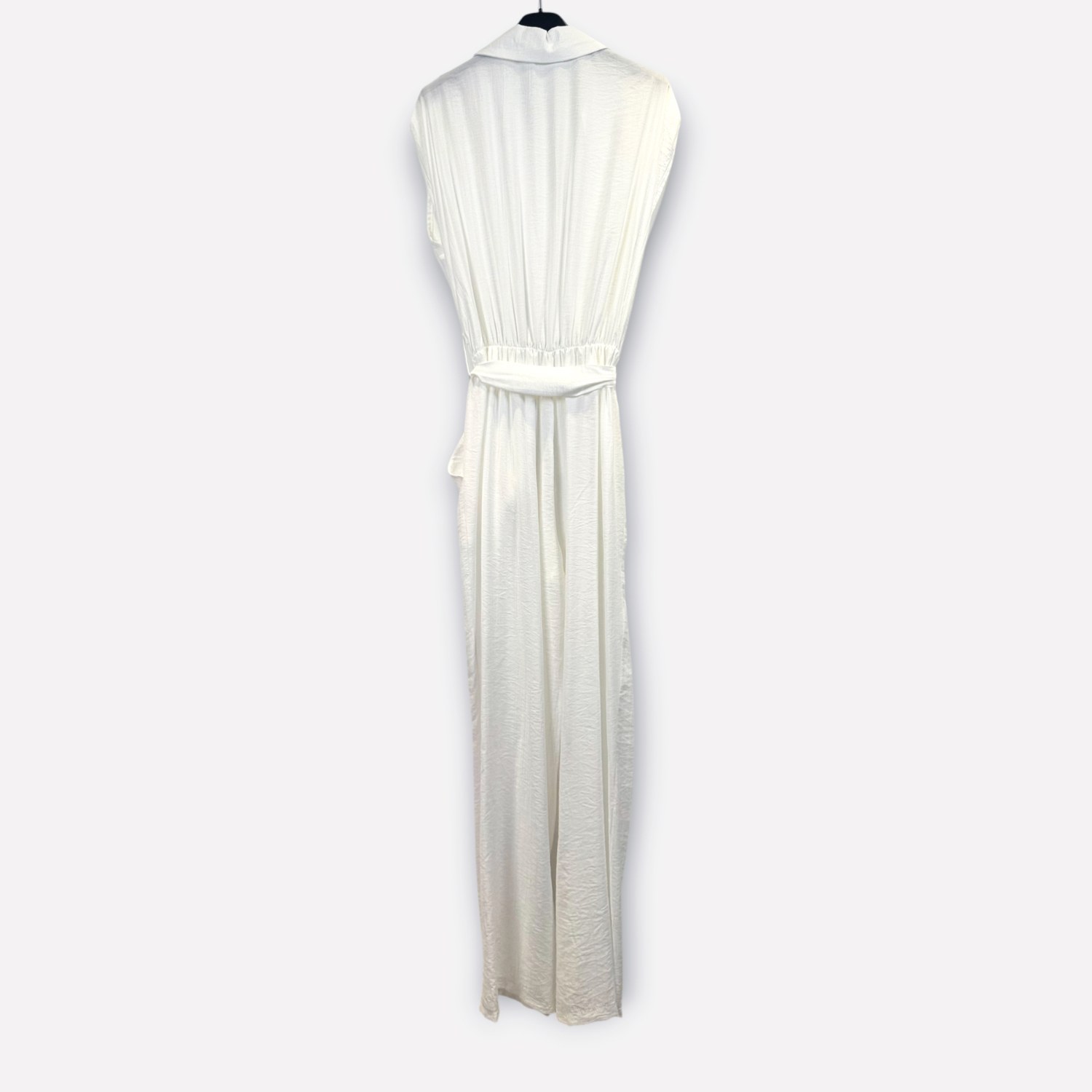 Tuta smanicata con cintura SS26-C5-11 – NEUS