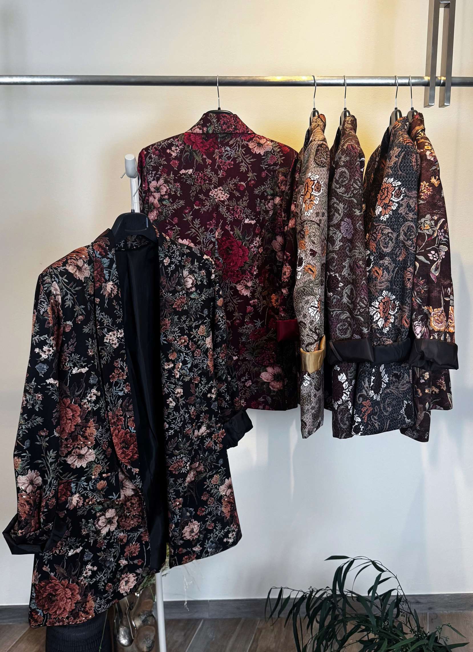 Blazer donna con stampa floreale 9999/F – NEUS