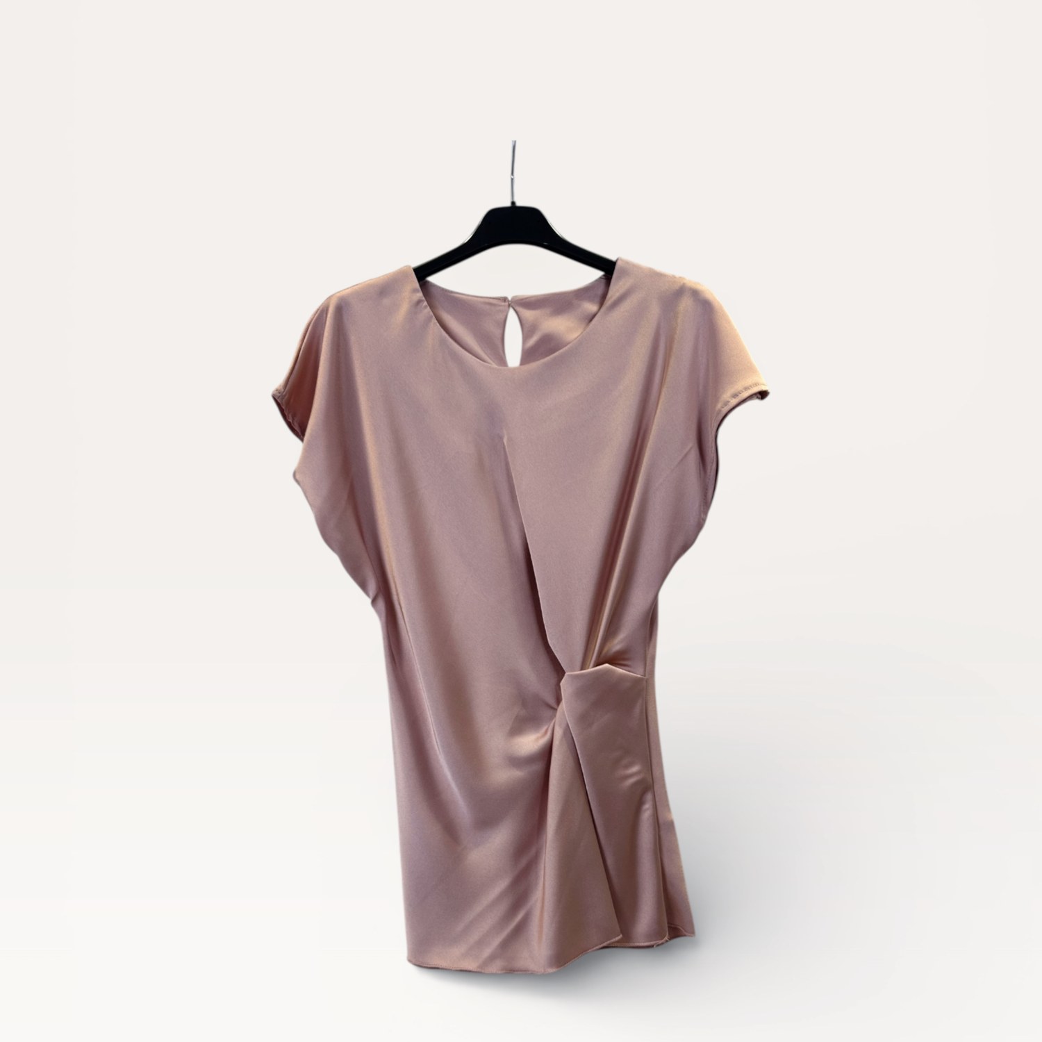 Blusa in satin drappeggiata con nodo laterale 0254 – NEUS