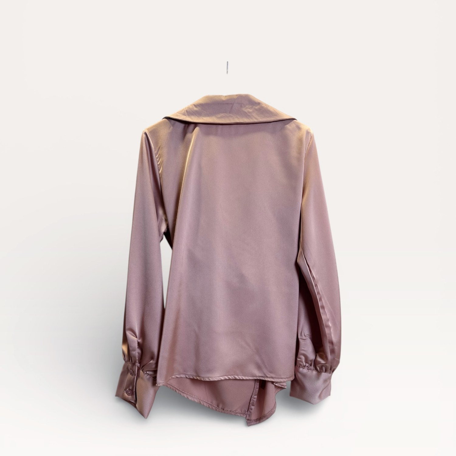 Camicia a portafoglio in raso con drappeggio SS26-C3-54 – NEUS