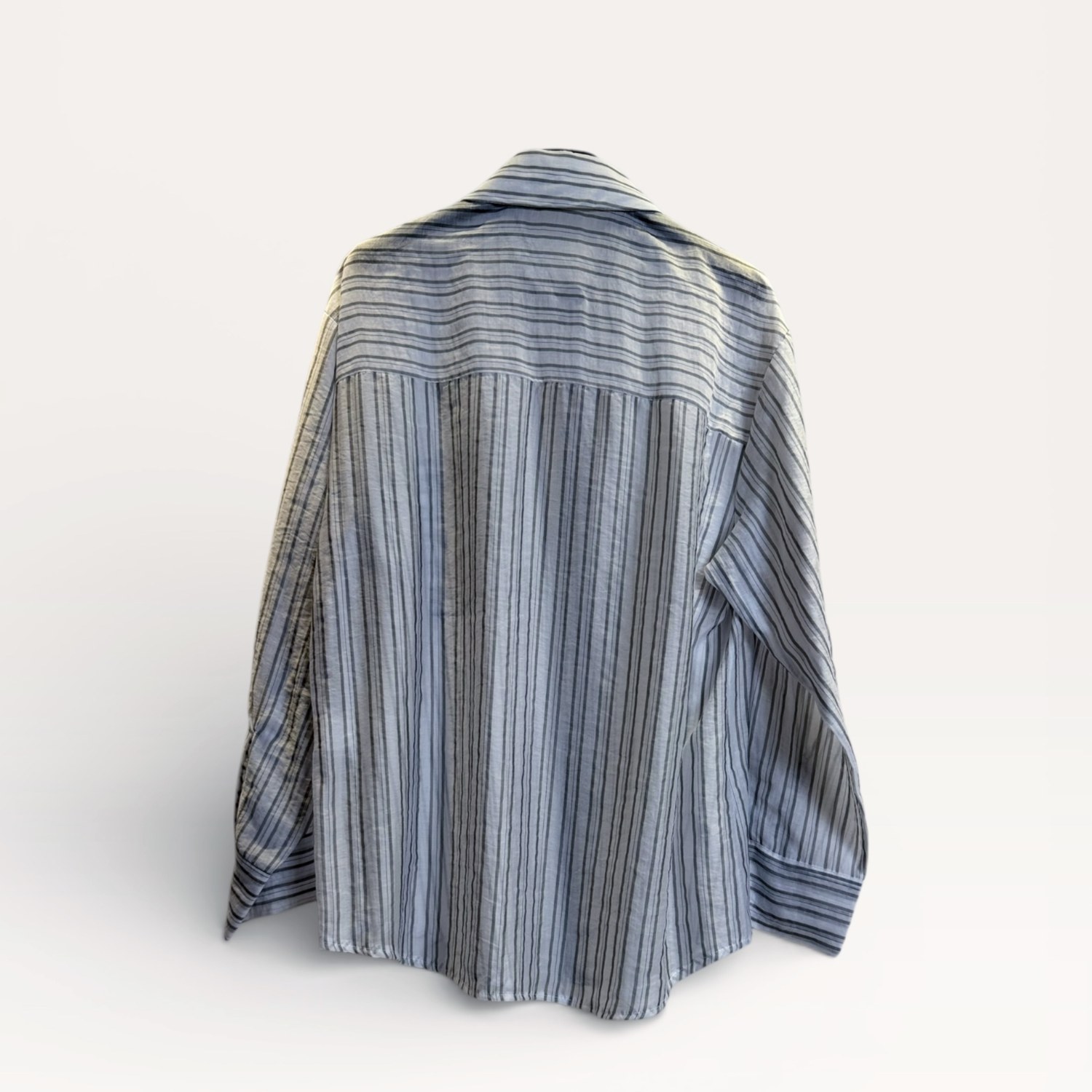 Camicia fit rilassato a righe SS26-C3-61 – NEUS