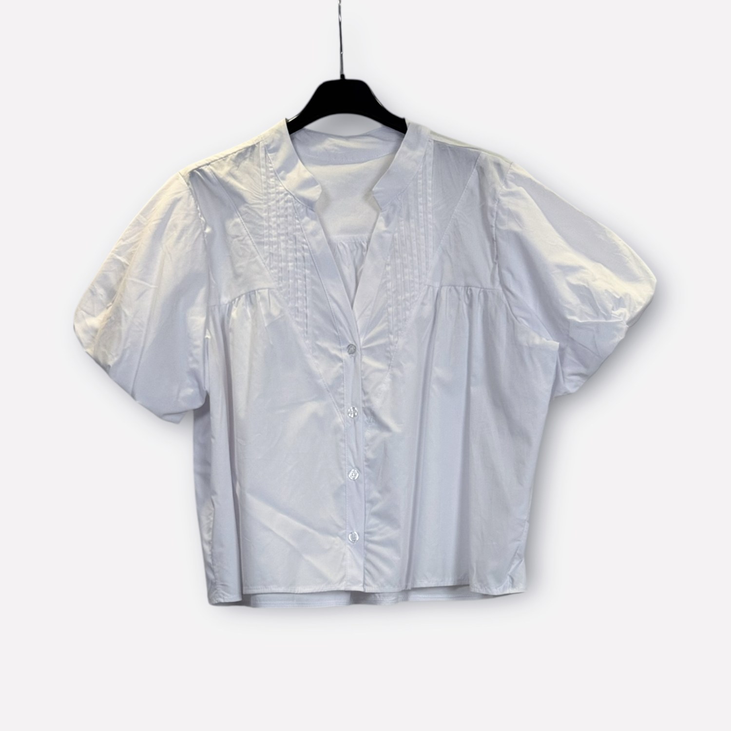 Blusa morbida a maniche corte con dettaglio plissettato frontale SS26-C6-07 – NEUS