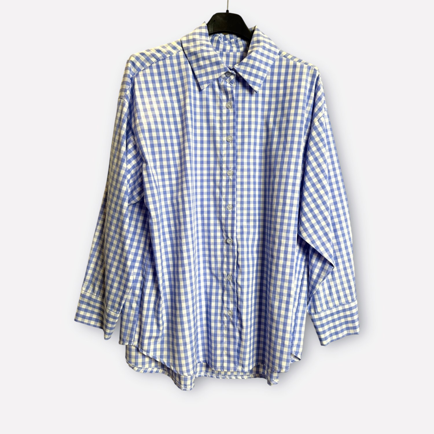 Camicia a righe vestibilità morbida con bottoni SS26-C6-44 – NEUS