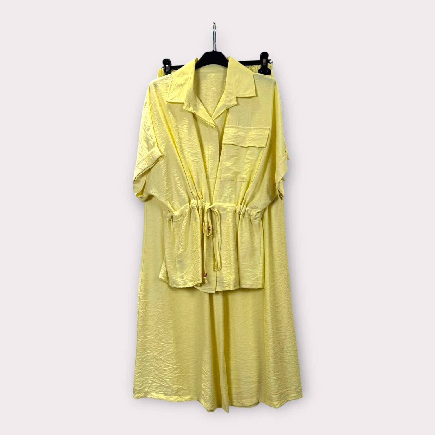 Completo in viscosa con camicia arricciata e pantaloni a gamba ampia 0261/0262 – NEUS