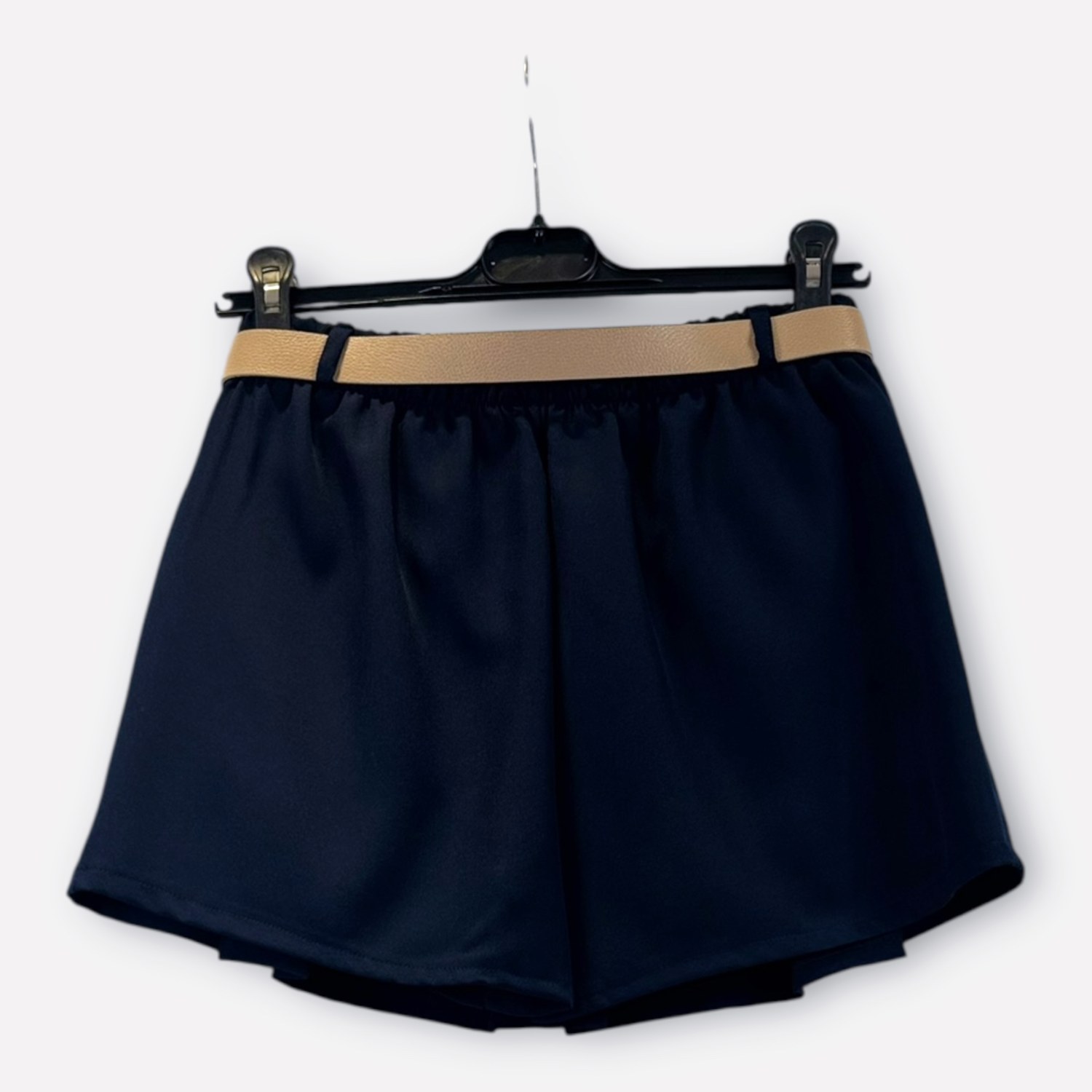 Gonna pantalone corto plissettata con cintura SS26-C4-18 – NEUS