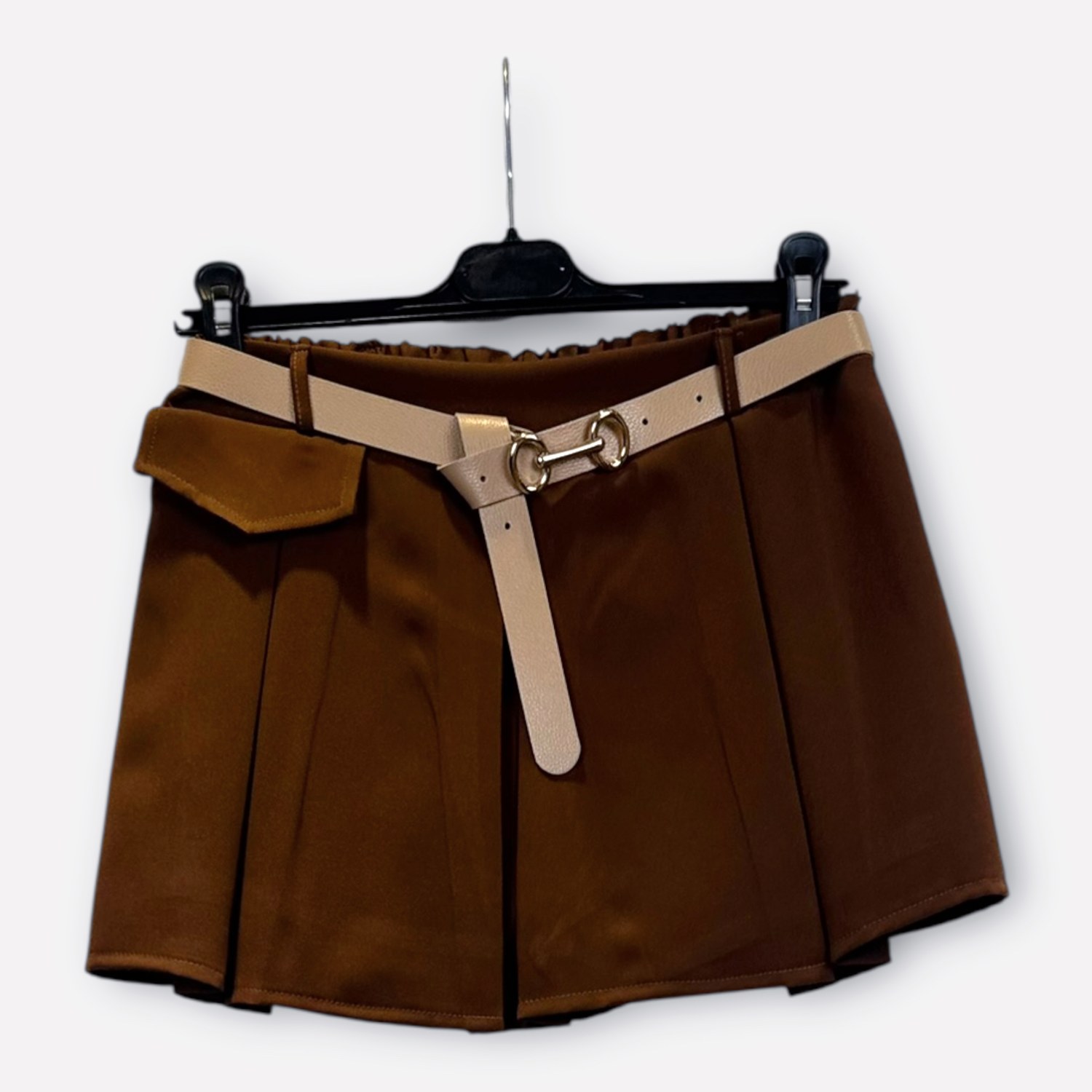 Gonna pantalone corto plissettata con cintura SS26-C4-18 – NEUS