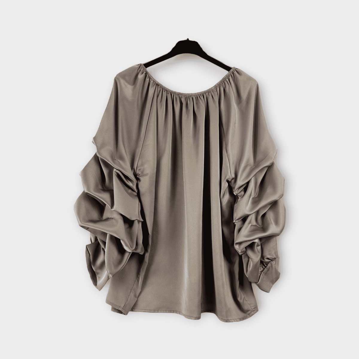 Blusa donna con maniche a volant 0015 – NEUS