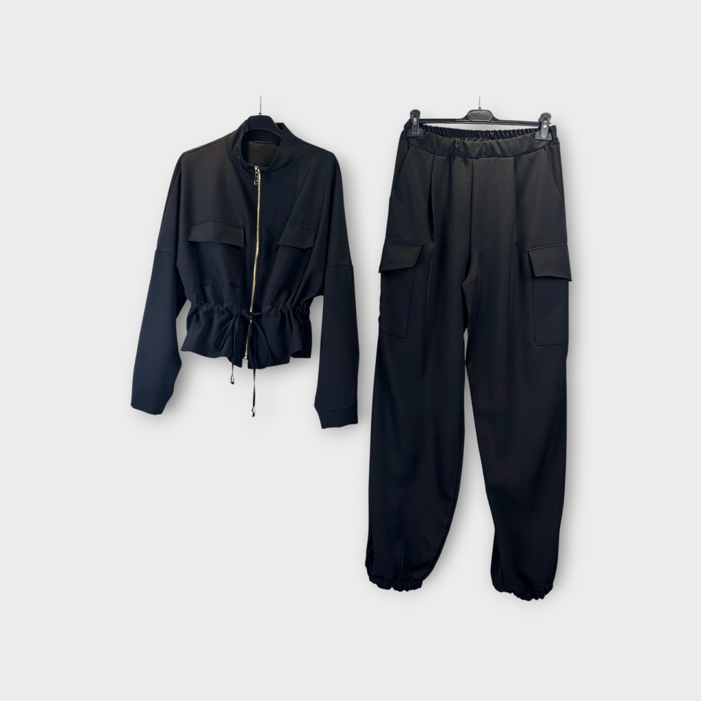 Completo con giacca e pantaloni Nero