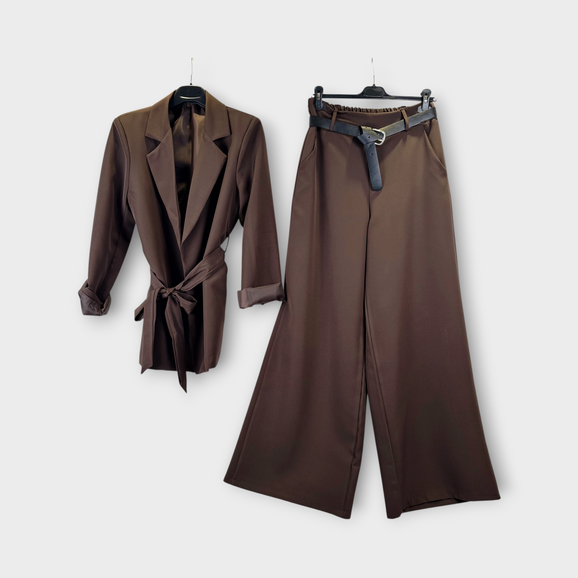 Completo blazer e pantalone con cintura Blu navy