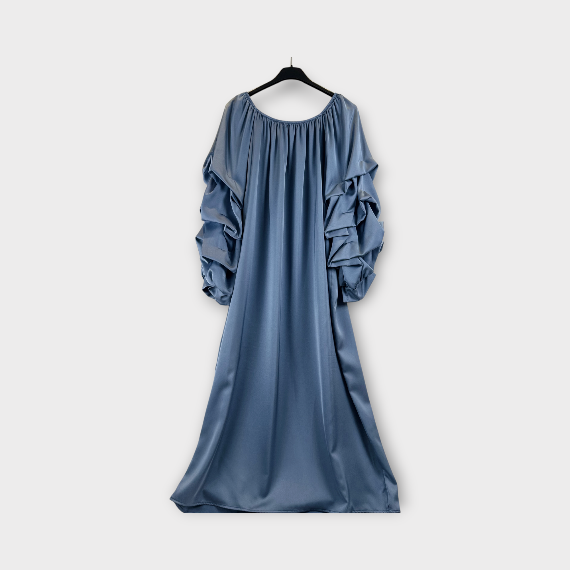 Abito lungo con maniche a balze Rosa cipria