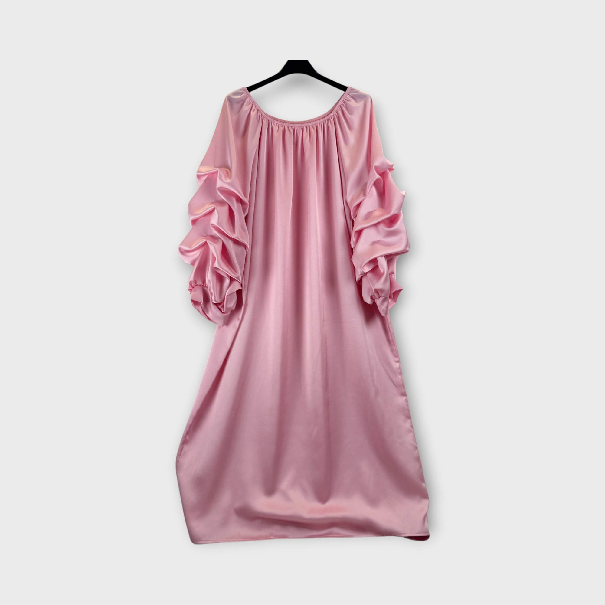 Abito lungo con maniche a balze Rosa cipria