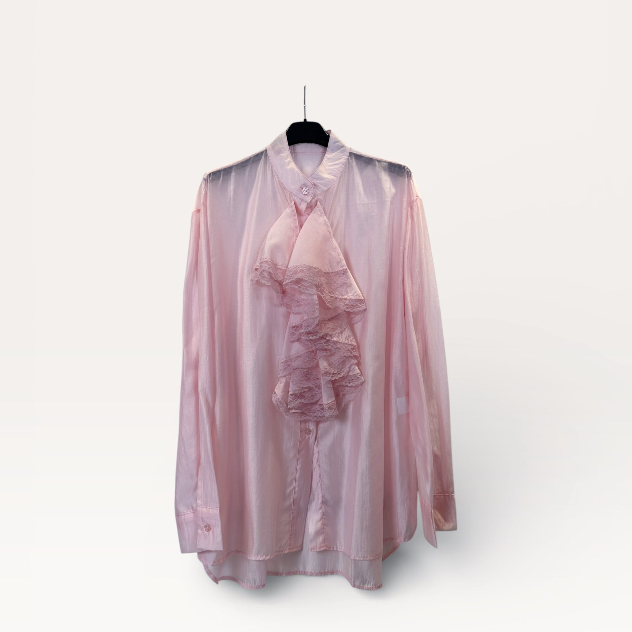 Camicia con volant in pizzo stratificato