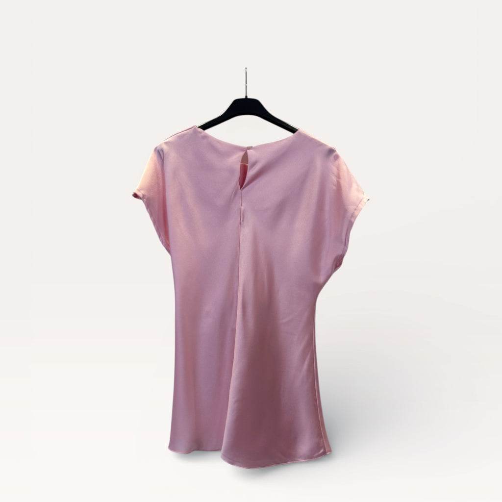 Blusa in satin drappeggiata con nodo laterale