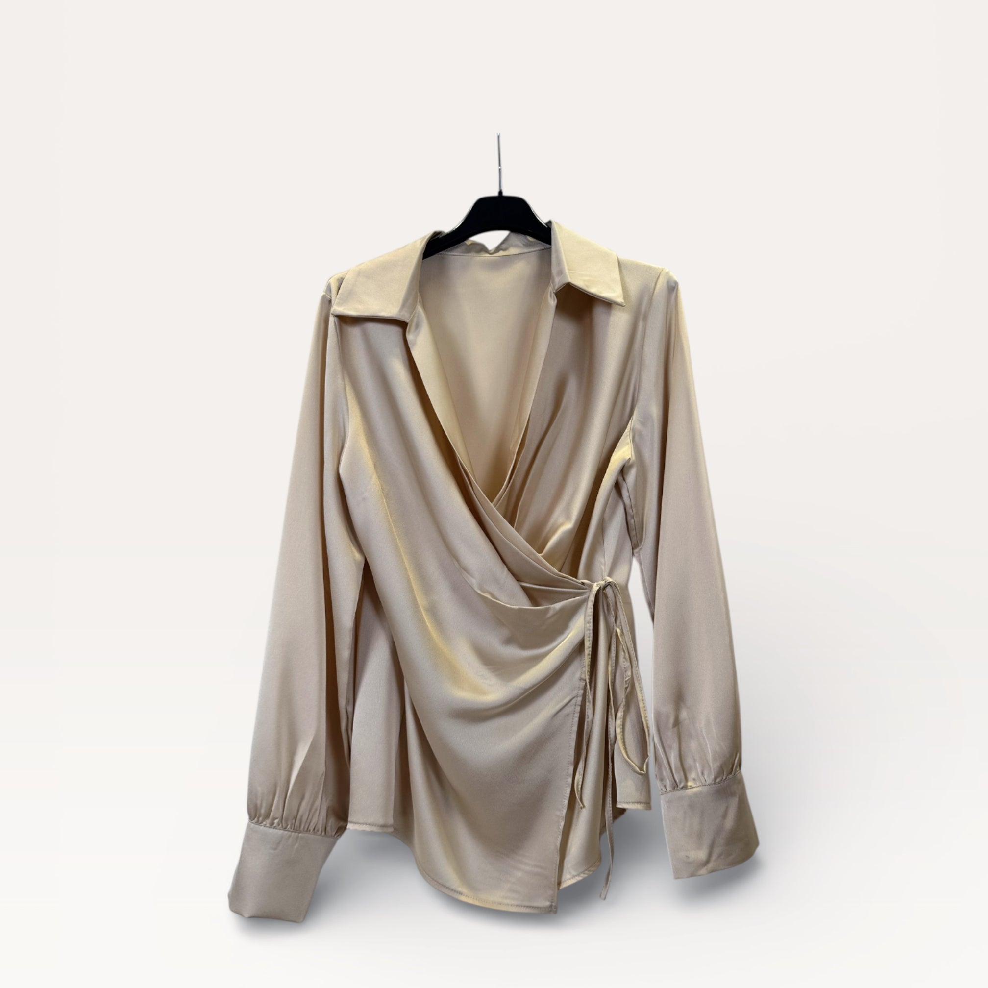 Camicia a portafoglio in raso con drappeggio