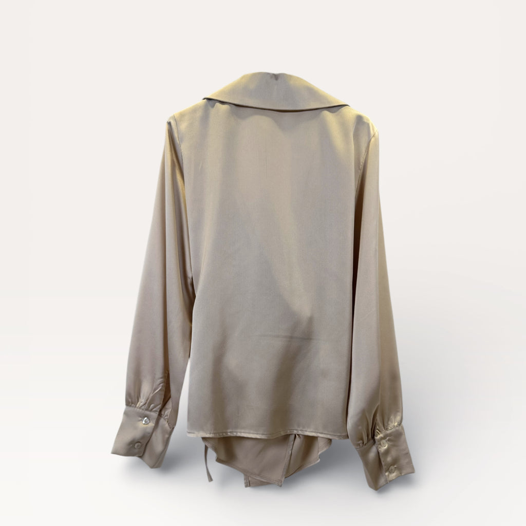 Camicia a portafoglio in raso con drappeggio