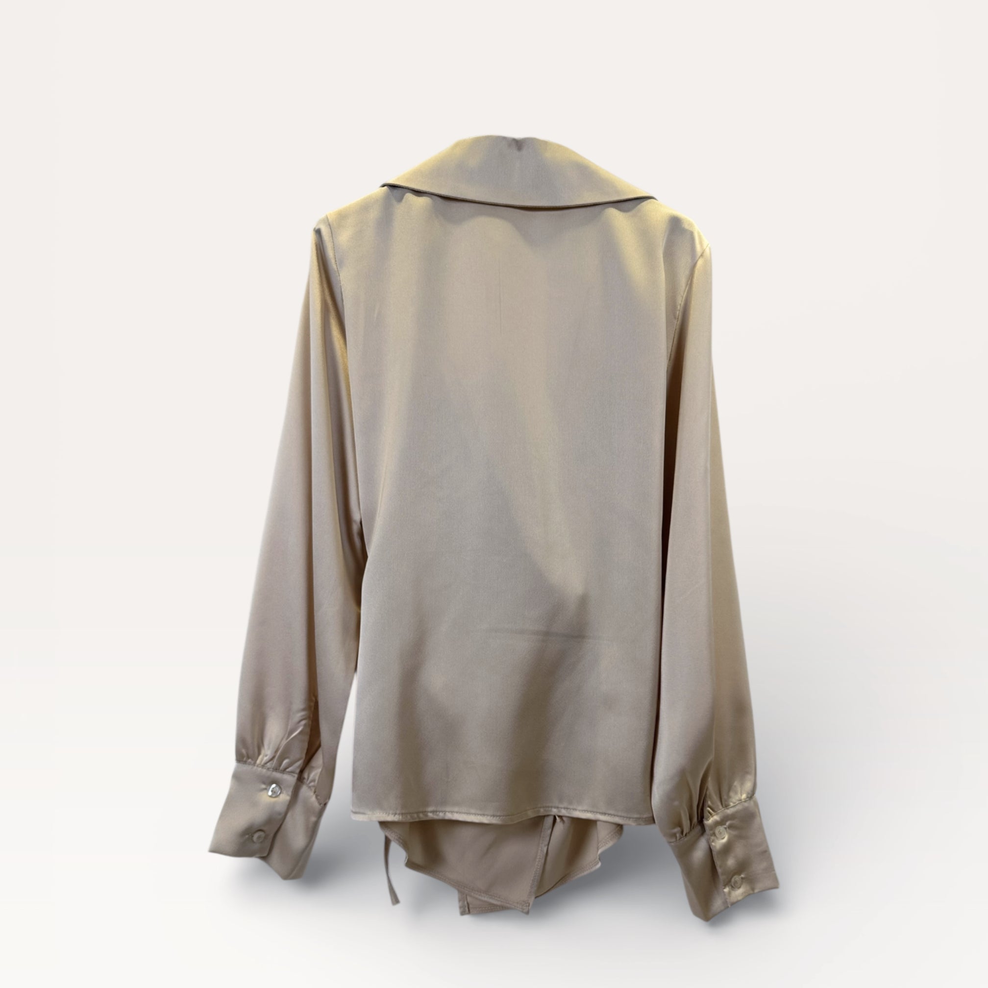 Camicia a portafoglio in raso con drappeggio