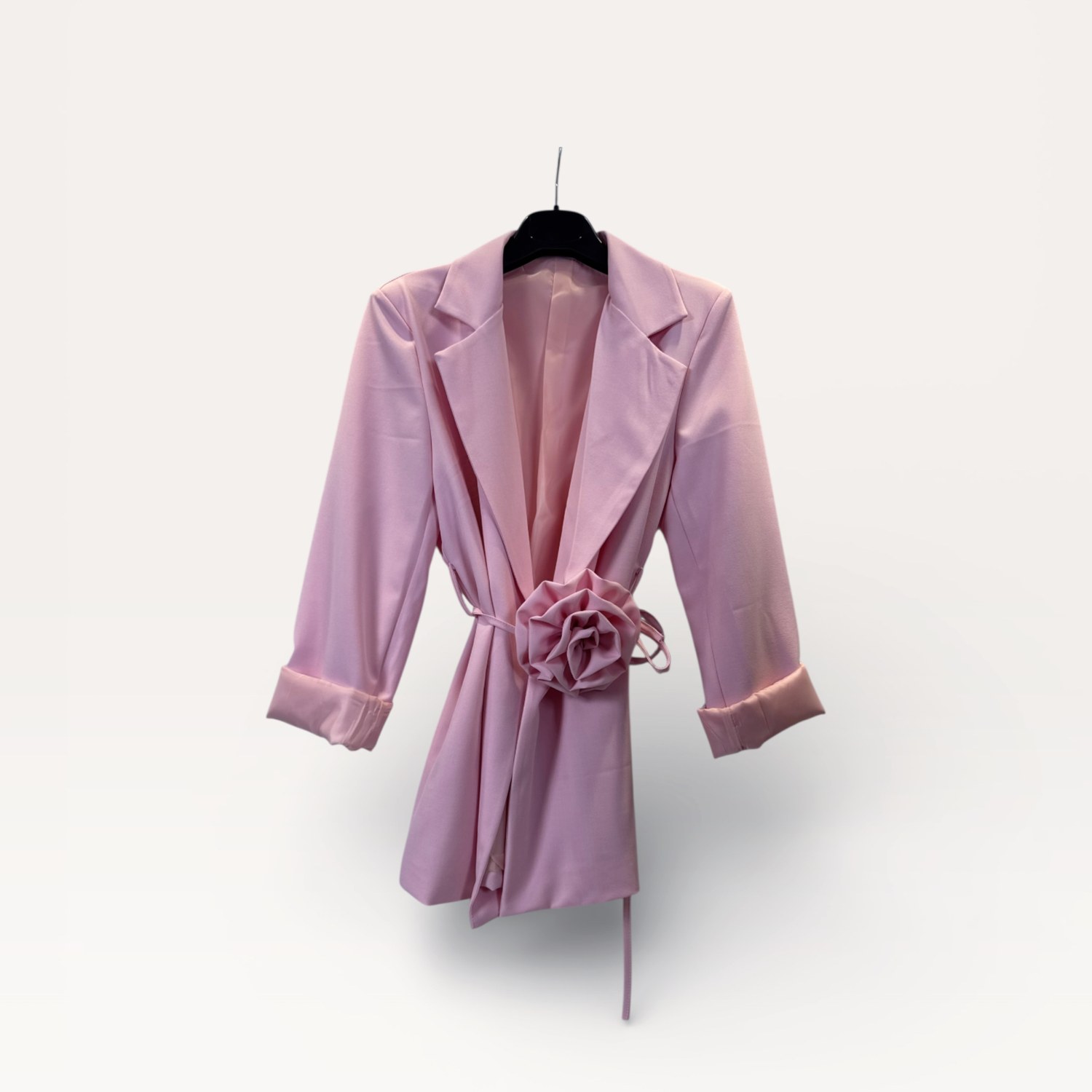 Blazer con spilla a rosa e cintura annodata 0279/F – NEUS